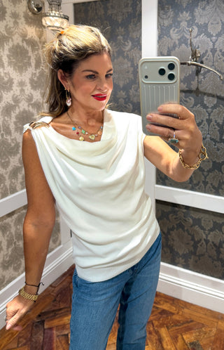 The Valentina Top Gold Brooch - White