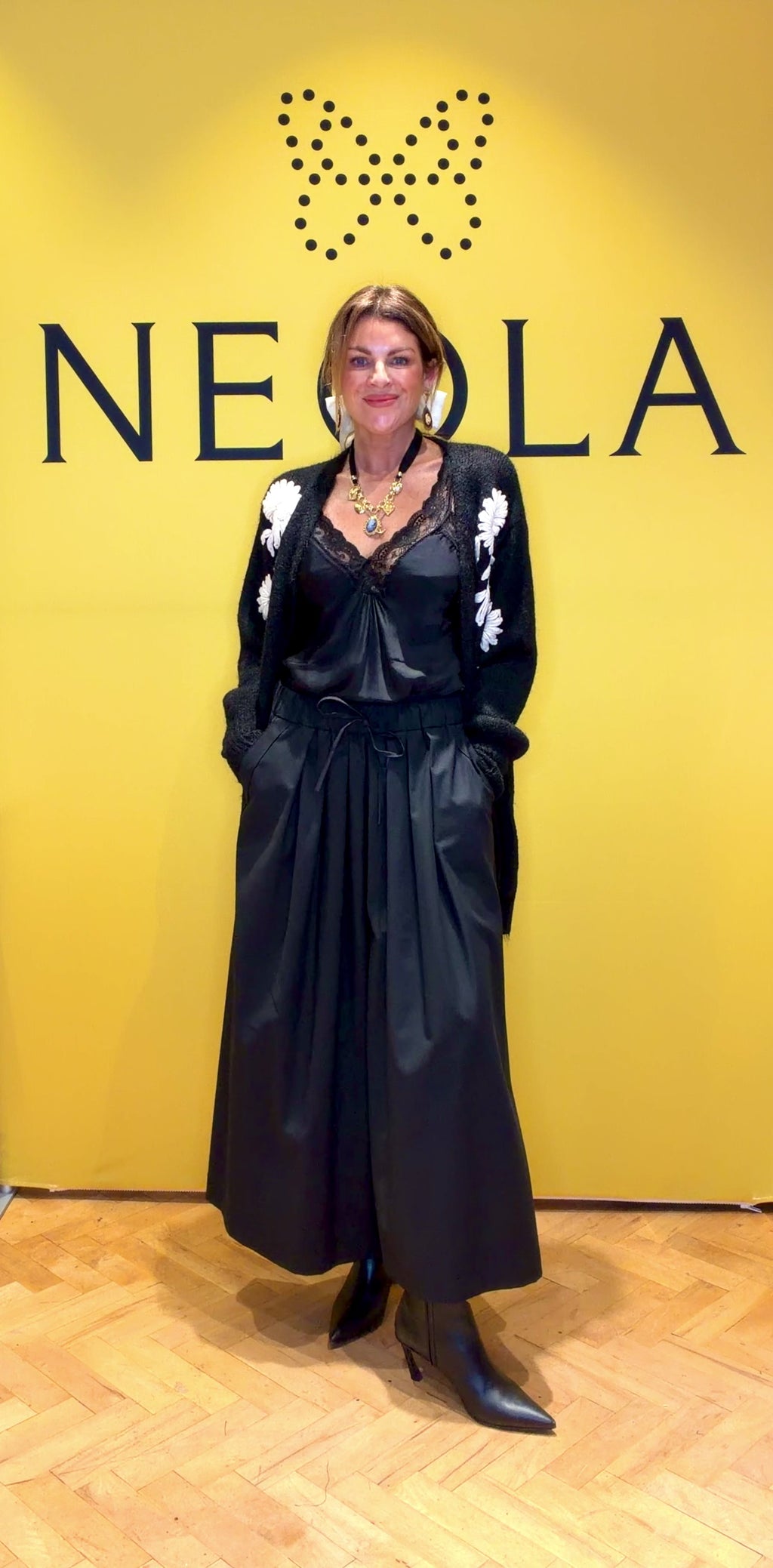 Fifi - Wide Leg Pleated Palazzo With Pockets -Black